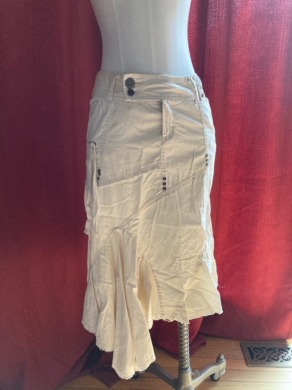 Squeeze Jeans Cream Asymmetric Tiered Midi Skirt, small